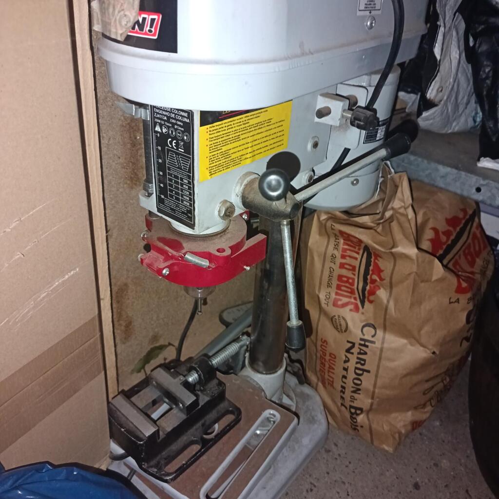 Location outil Perceuse sur colonne Électrique près de Habère-Lullin