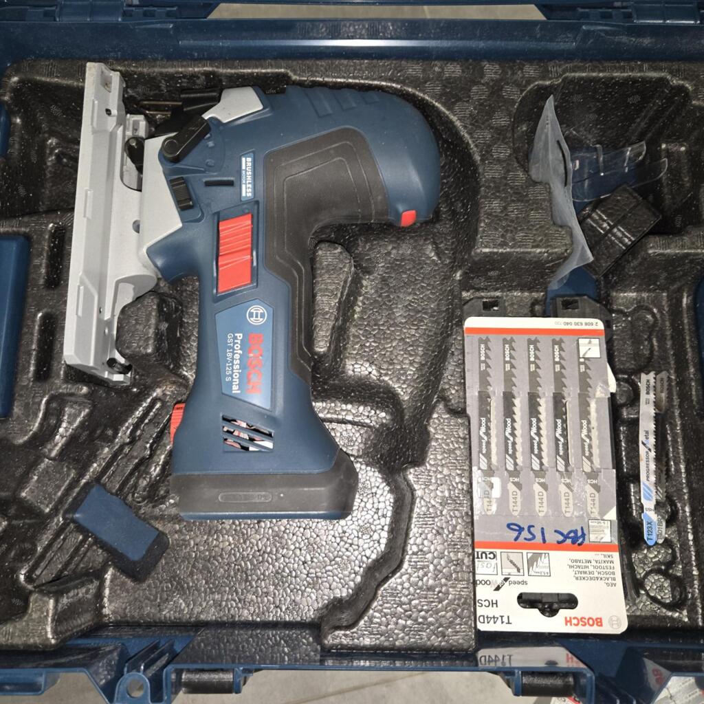 Location outil Scie sauteuse Sans-fil Bosch pro près de Houplines