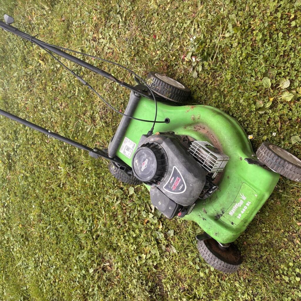 Location outil Tondeuse Thermique près de Beurey