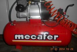 Location outil Compresseur mecafer 100 lt près de Dreux