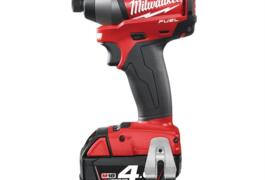 Location outil Visseuse milwaukee m18 cid près de Dreux