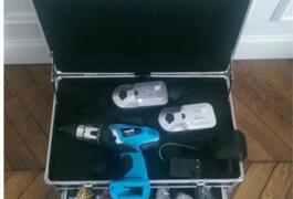 Location outil Perceuse/visseuse builder 18v 1300mah près de Dreux