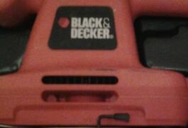 Location outil Ponceuse black&amp;decker près de Dreux