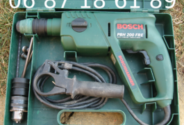 Location outil Perceuse perforateur bosch pbh 200 fre près de Dreux