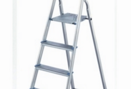 Location outil Escabeau 5 marches + tablette porte outils près de Dreux
