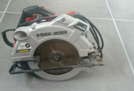 Location outil Scie circulaire black&amp;decker près de Dreux