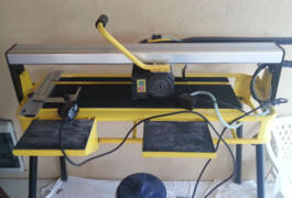 Location outil Coupe carrelage radial fartools près de Dreux