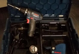 Location outil Visseuse/dévisseuse compact 10,8v bosch pro près de Rosny-sous-Bois