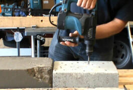 Location outil Perforateur burineur makita sds-plus 28mm 800w hr2811ft près de Bordeaux