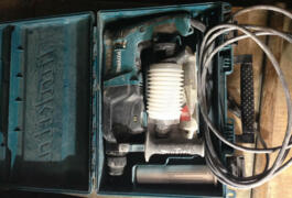 Location outil Perforateur makita près de Marseille 8e Arrondissement