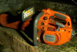 Location outil Tronçonneuse élagueuse husqvarna guide 30 cm près de Cluny