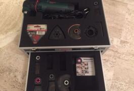Location outil Bosch - outil multifonction pmf 190e + 16 outils pour scier, poncer près de Balma