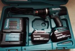 Location outil Perceuse/visseuse à percussion makita près de Auxerre