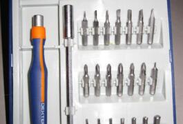Location outil Kit de 35 embouts tournevis multi-formes - micro près de Pignan