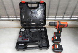 Location outil Perceuse / visseuse / dévisseuse black+decker sans fil près de Bordeaux