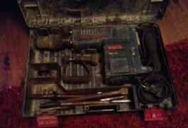 Location outil Marteau perforateur bosch gsh 11 e pro près de Biéville-Beuville