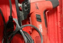Location outil Scie sauteuse hilti pour découpe jusqu'à 150mm près de Issy-les-Moulineaux