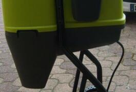 Location outil Broyeur de végetaux électrique Ryobi près de Manteyer