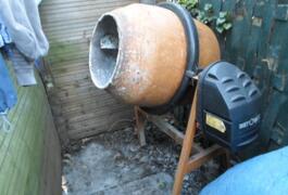 Location outil Betonniere betomix b 181 près de Noisy-le-Sec