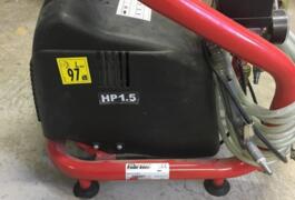 Location outil Compresseur air portatif cuve 3 litres - 8 bars près de Noisy-le-Sec