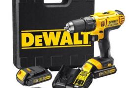 Location outil Perceuse visseuse à percussion sans fil dewalt dcd776c3 près de Viarmes