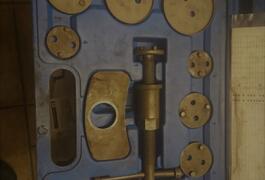 Location outil Coffret repousse piston près de Bruges