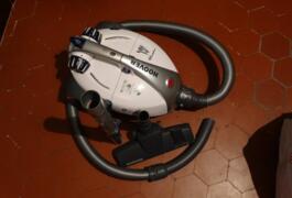 Location outil Aspirateur avec sac freespace evo fv70-fv07 hoover près de Marseille 6e Arrondissement