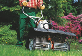 Location outil Emousseur scarificateur multisystheme stihl  mm55 près de La Motte-Servolex