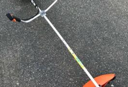 Location outil Debroussailleuse stihl fs80 près de Binas