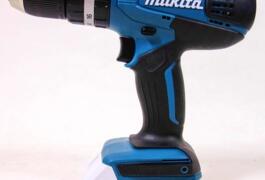 Location outil Visseuse perceuse percussion makita hp457d 18v près de Montreuil