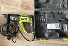 Location outil Perforateur à percussion ryobi 1.8j sds hammer près de Massy