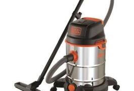Location outil Aspirateur puissant black&amp;decker eau et poussière près de Fondettes