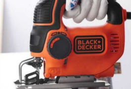 Location outil Scie sauteuse - black &amp; decker près de La Tour-du-Pin