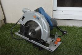 Location outil Scie circulaire dexter power 1300w près de Eaunes