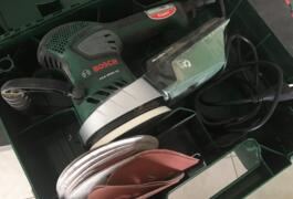 Location outil Ponceuse bosch pex 4000 ae près de Oudon