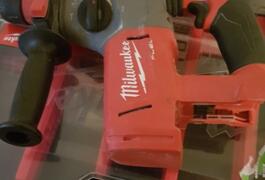Location outil Perforateur milwaukee m18 près de Noisiel