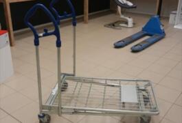 Location outil Chariot professionnel près de Peaugres