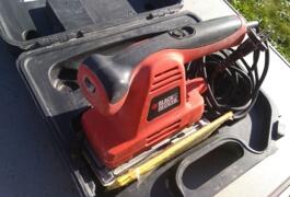 Location outil Ponceuse black&amp;decker près de Carbonne
