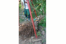 Location outil Arrache souches 2 tonnes. près de Givors