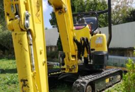 Location outil Mini pelle 1t200 avec chauffeur près de Gond-Pontouvre