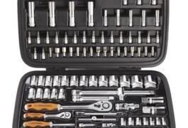 Location outil Coffret à douilles 1/4" 1/2" 94 pièces - magnusson près de Issy-les-Moulineaux