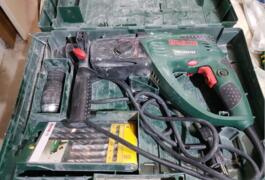 Location outil Perceuse, perforateur bosh 730w près de Achères