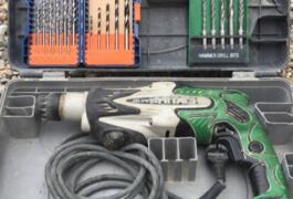 Location outil Perceuse à percussion hitachi dh24pb3 na près de Morestel