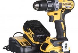 Location outil Perceuse visseuse à percussion dewalt dcd796p2 18 v xr brushless 2 x 5,0 ah près de Apt
