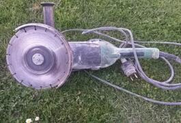 Location outil Disqueuse tronconneuse hitachi près de Buzet-sur-Tarn