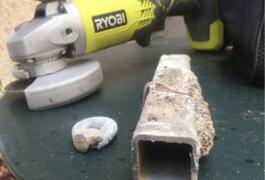Location outil Meuleuse disqueuse ryobi 115 mm à baterie avec disque métal ou diamant près de Lyon
