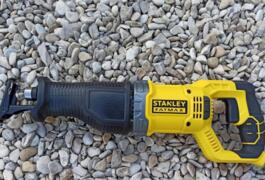Location outil Scie sabre stanley fatmax près de Solesmes