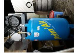 Location outil A louer compresseur 110l 3cv gex près de Gex