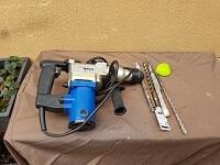 Location outil Perforateur près de Salon-de-Provence