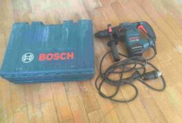 Location outil Bosch professional perforateur gbh 3-28 dfr (800 w, force de frappe maxi : 3,1 j, mandrin interchangeable sds plus) près de Bourg-en-Bresse
